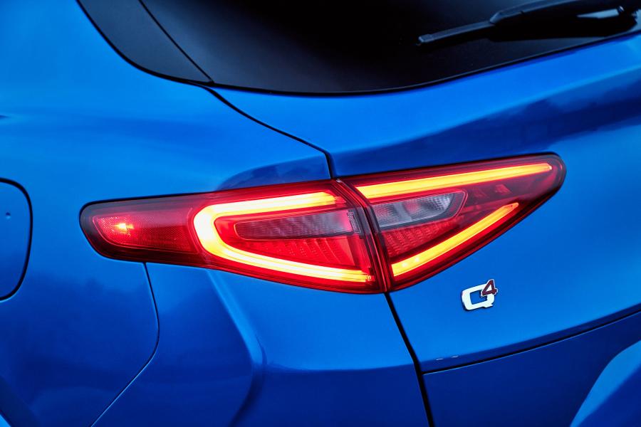 Детали экстерьера Alfa Romeo Stelvio Quadrifoglio (949) 2018 года  (NA) (фото 19 из 40)